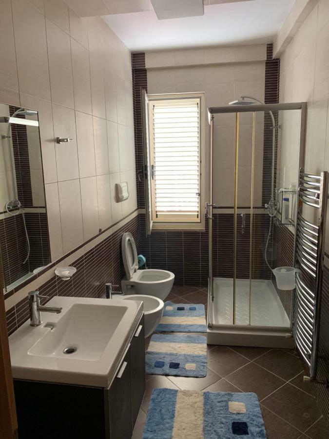 Albjona Guesthouse Тирана Экстерьер фото